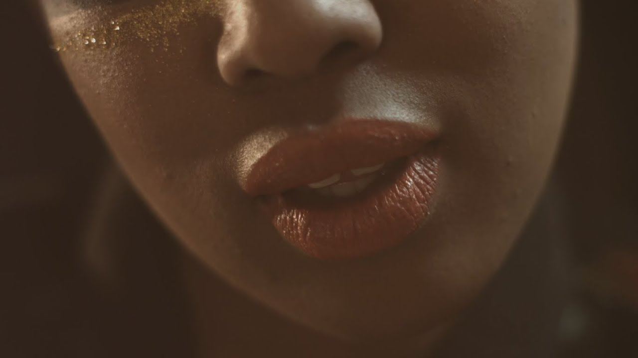 Still from M.anifest ft Nomisupasta Cupid's Crooked Bow — music video by MUTI FILMS directed by Guto Bussab / Alfonzo Franke
